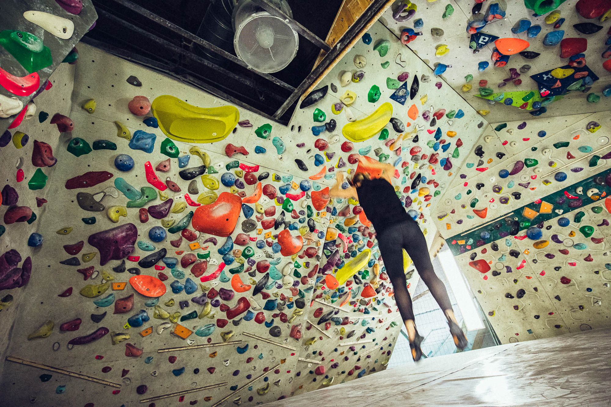 Export x3 5D4 1198 Bouldering Sarah & Vanessa Gaswerk 2020